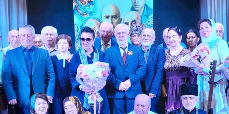 В Махачкале отметили 80-летний юбилей секретаря Союза писателей Дагестана Максима Алимова